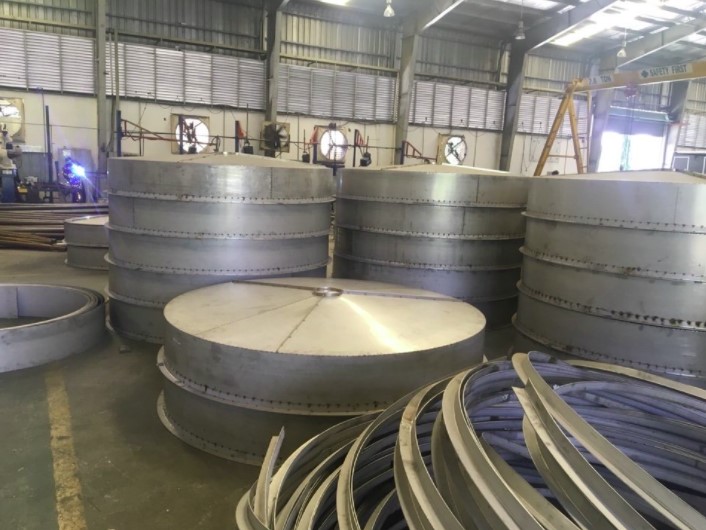 san xuat bon inox cong nghiep