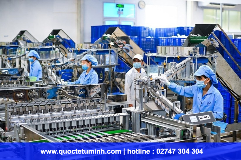 INOX giá rẻ có thực sự là lựa chọn tốt? 3 buc tranh cong nghiep