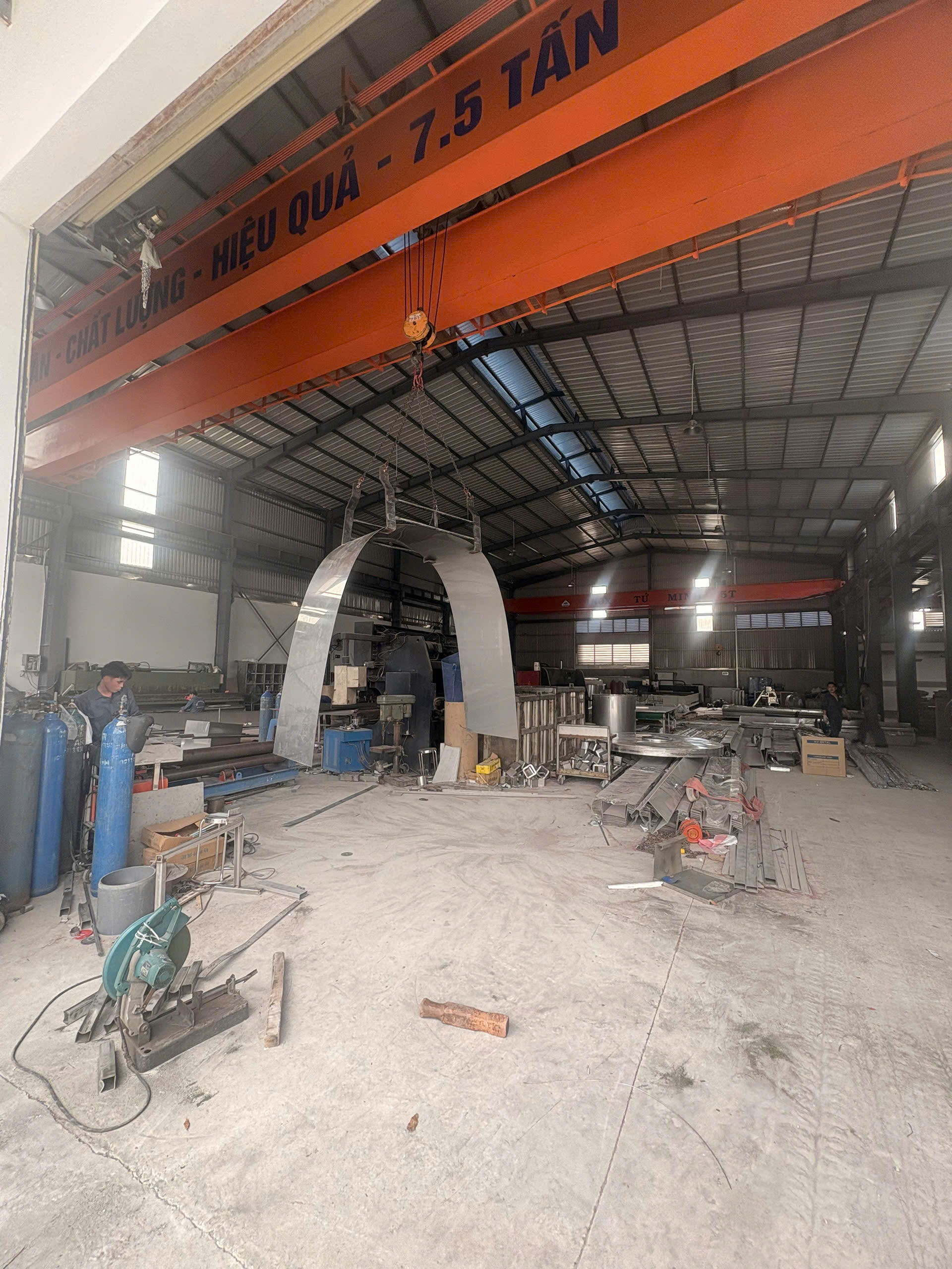 inox tu minh 12