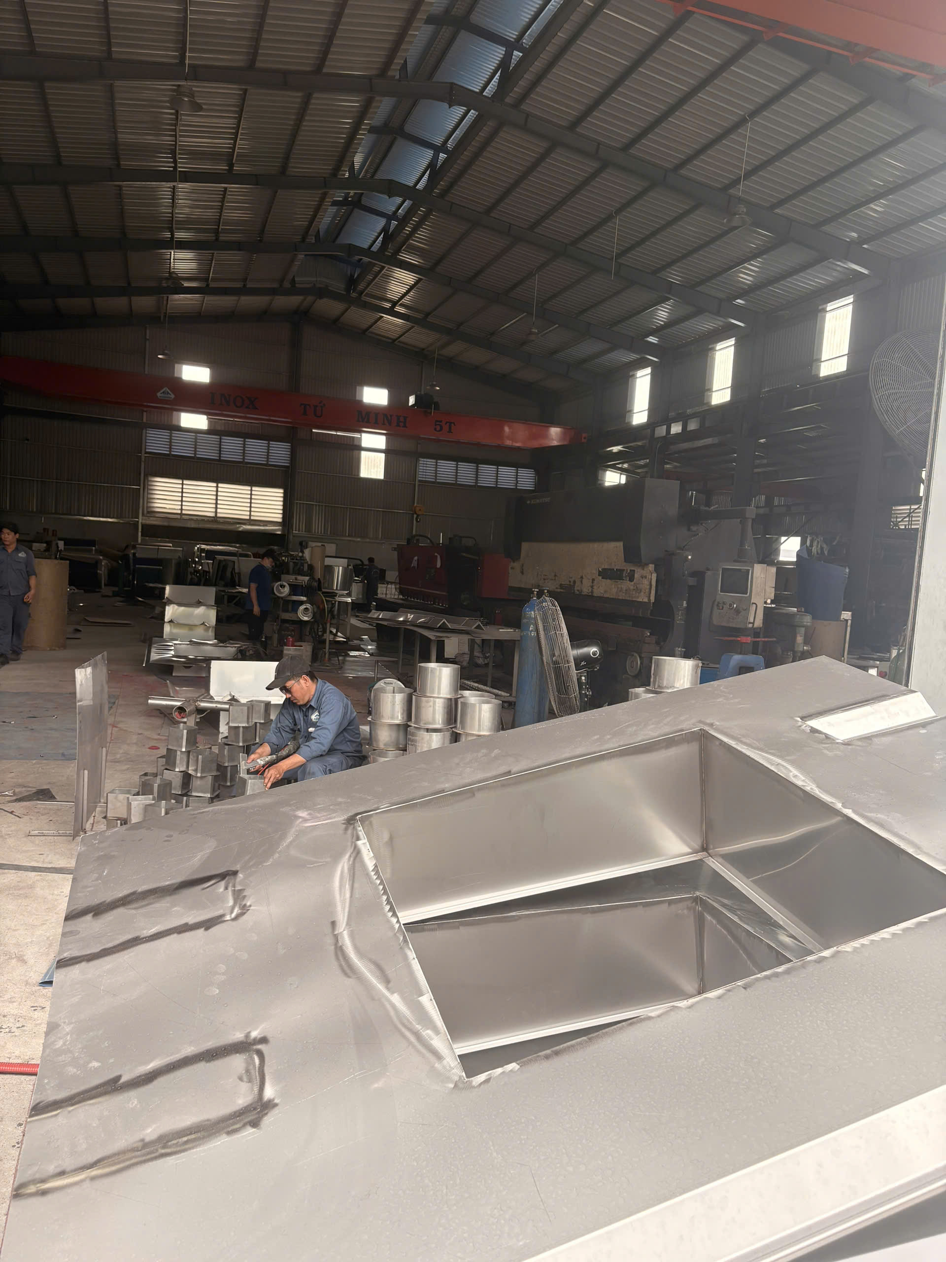 inox tu minh 6