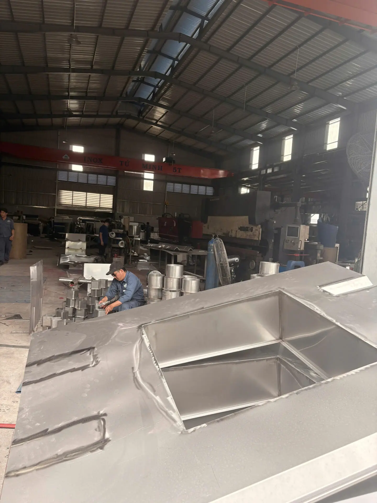 inox tu minh 6